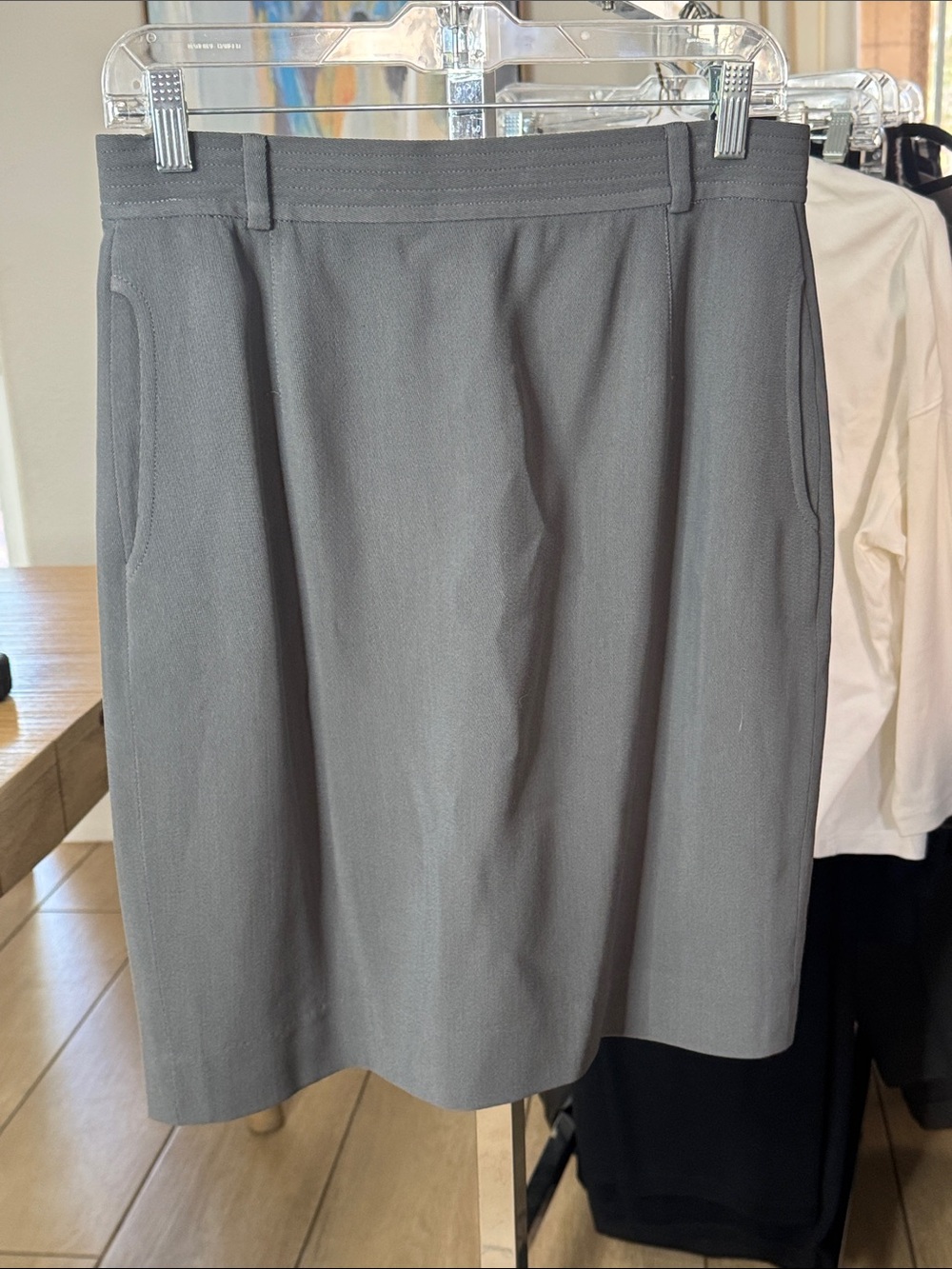 Vintage Giorgio Armani Gray Tailored Knee Length Skirt 31” Waist Italy